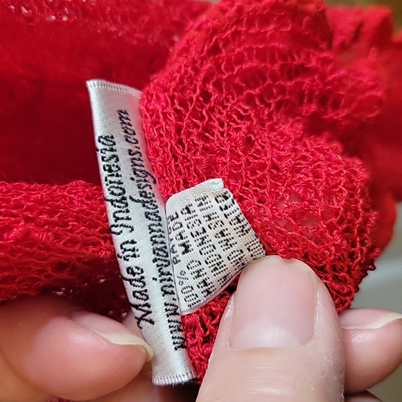 Nirvana Designs Crocheted Wrap - Picture 6 of 6